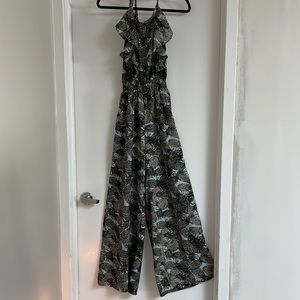 Adorable halter neck flowy jumpsuit with pineapple print